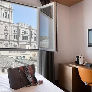 4* Hotel Petit Palace